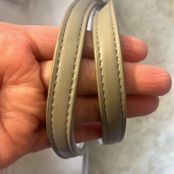 Tory Burch Leather Tote Nuetral shoulder bag - Picture 11 of 14